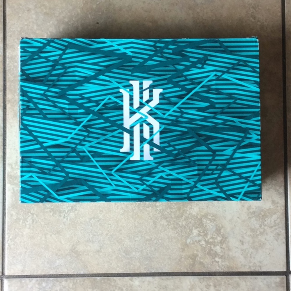 Kyrie 3